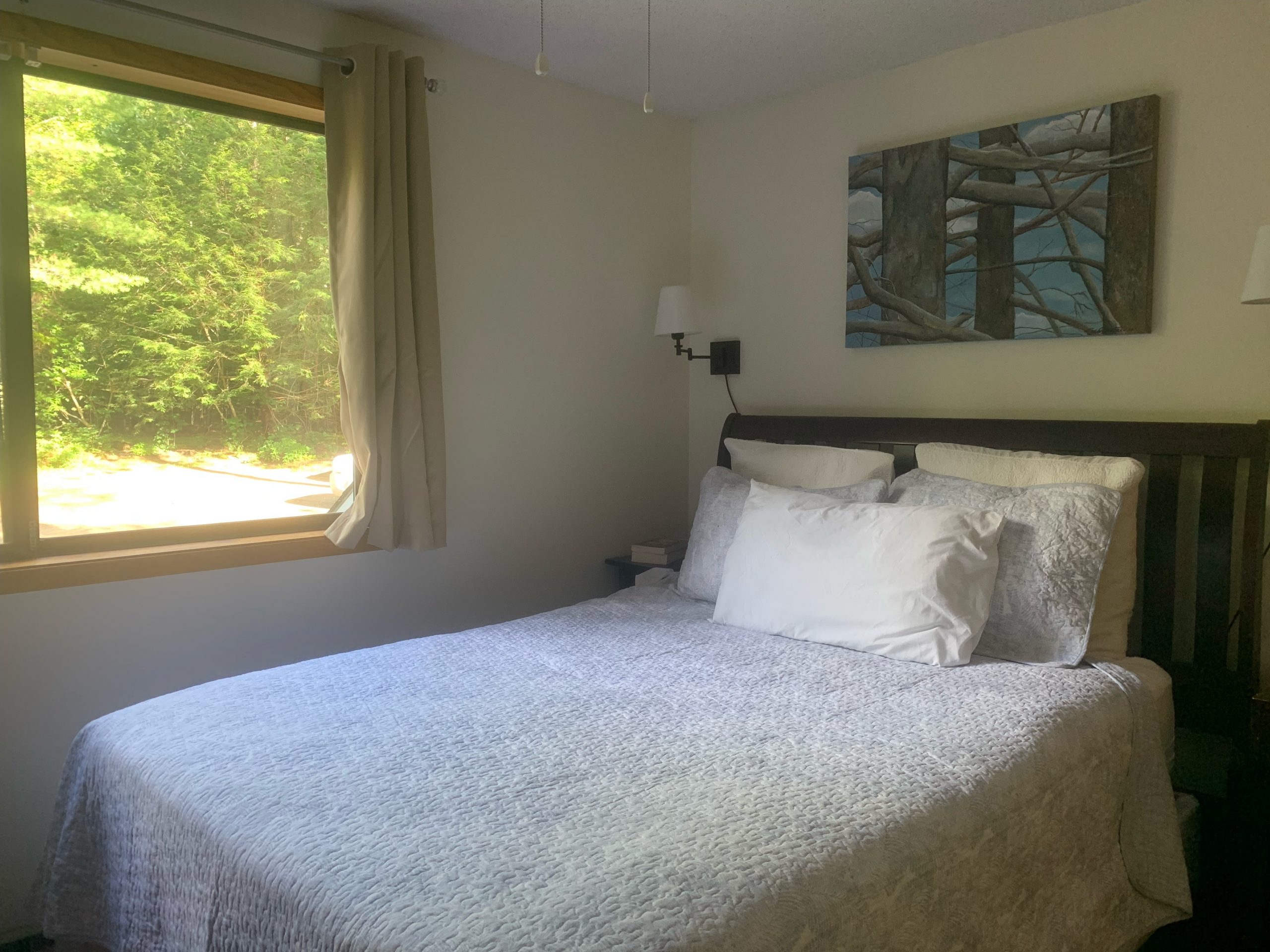 photo of bedroom with queen bed